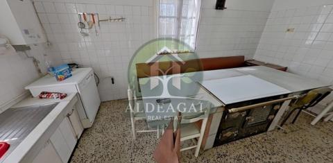 Se vende amplia cassa en Santaballa, Vilalba, con opcion a cafeteria en el bajo